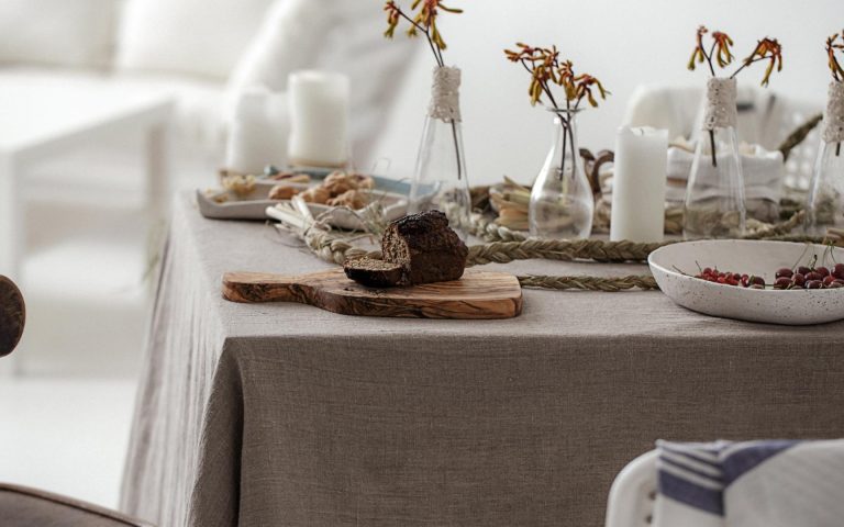 La nappe enduite : l'alliance parfaite entre élégance et praticité